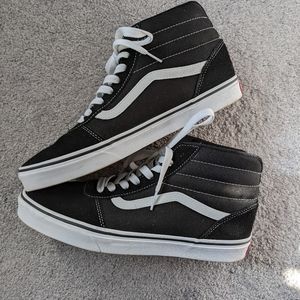 NWOT vans Sk8 high tops